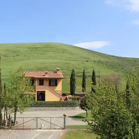 Podere Bellosguardo Alloggio per agriturismo Villamagna (Pisa)